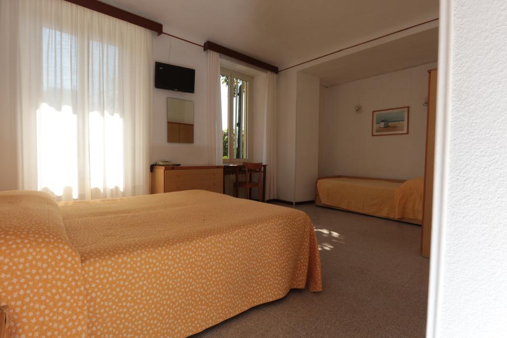 Hotel Villa Amelia Alassio Chambre photo