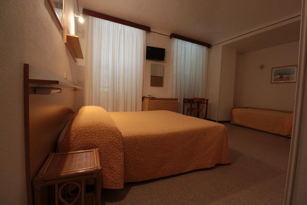 Hotel Villa Amelia Alassio Chambre photo